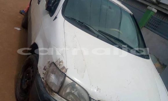 Buy Used Toyota Sienna White Car in Lagos in Lagos State Buy Used Toyota Sienna White Car in Lagos in Lagos State