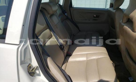 Buy New Volvo V70 White Car in Badagry in Lagos State Buy New Volvo V70 White Car in Badagry in Lagos State