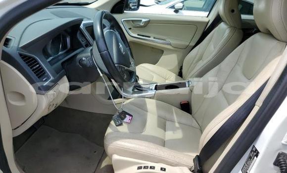 Acheter Neuf Voiture Volvo XC60 Blanc à Badagry, État de Lagos Acheter Neuf Voiture Volvo XC60 Blanc à Badagry, État de Lagos