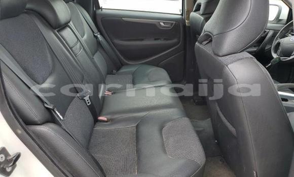 Acheter Neuf Voiture Volvo XC70 Blanc à Badagry, État de Lagos Acheter Neuf Voiture Volvo XC70 Blanc à Badagry, État de Lagos