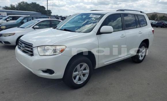 Buy New Toyota Highlander White Car in Badagry in Lagos State Buy New Toyota Highlander White Car in Badagry in Lagos State