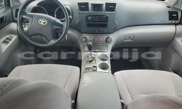 Buy New Toyota Highlander White Car in Badagry in Lagos State Buy New Toyota Highlander White Car in Badagry in Lagos State
