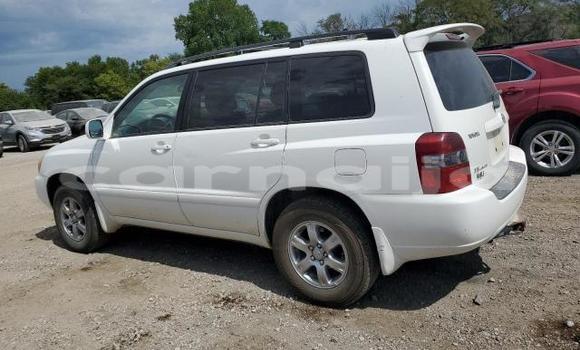 Buy New Toyota Highlander White Car in Badagry in Lagos State Buy New Toyota Highlander White Car in Badagry in Lagos State