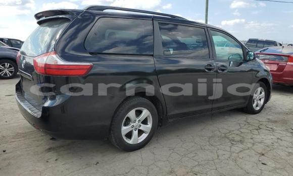 Acheter Neuf Voiture Toyota Sienna Noir à Badagry, État de Lagos Acheter Neuf Voiture Toyota Sienna Noir à Badagry, État de Lagos