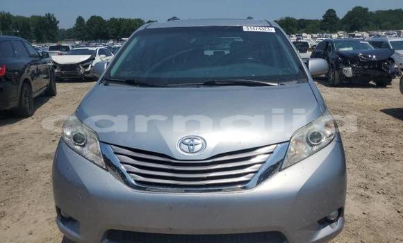 Buy New Toyota Sienna Silver Car in Badagry in Lagos State