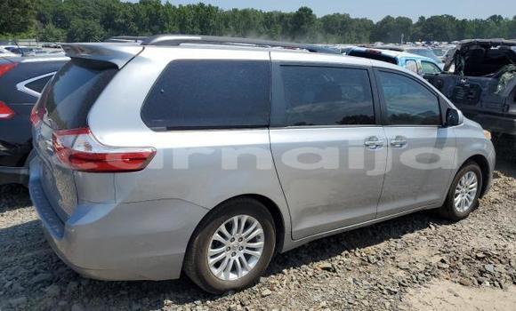 Buy New Toyota Sienna Silver Car in Badagry in Lagos State Buy New Toyota Sienna Silver Car in Badagry in Lagos State