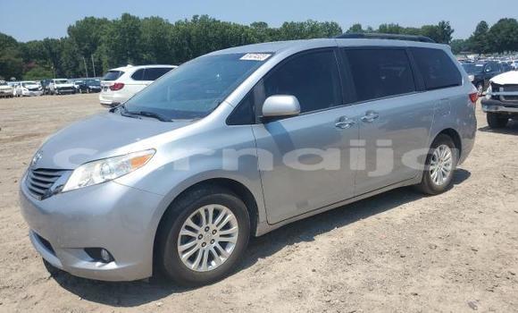 Buy New Toyota Sienna Silver Car in Badagry in Lagos State Buy New Toyota Sienna Silver Car in Badagry in Lagos State