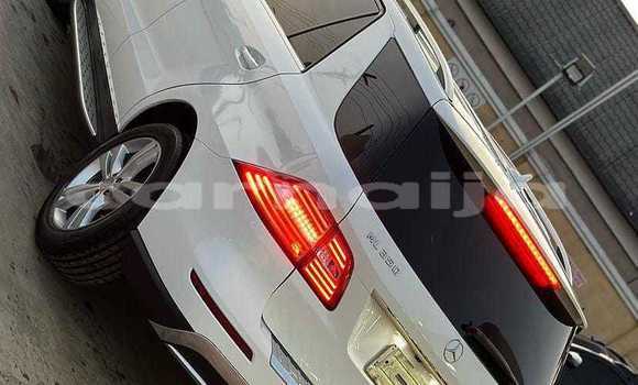 Acheter Occasion Voiture Mercedes-Benz M-klasse Blanc à Abuja, État de Lagos Acheter Occasion Voiture Mercedes-Benz M-klasse Blanc à Abuja, État de Lagos