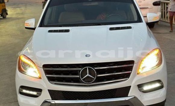 Acheter Occasion Voiture Mercedes-Benz M-klasse Blanc à Abuja, État de Lagos Acheter Occasion Voiture Mercedes-Benz M-klasse Blanc à Abuja, État de Lagos
