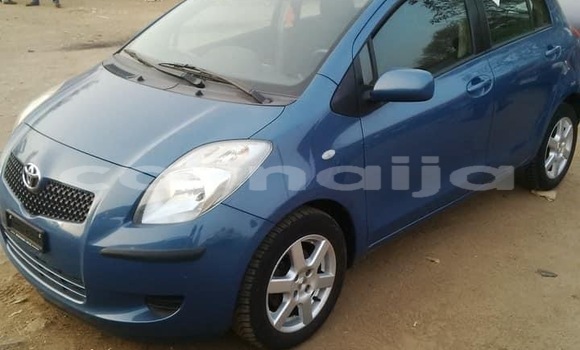 Acheter Import Voiture Toyota Yaris Bleu à Daura, Katsina
