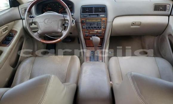 Buy New Lexus ES 300 White Car in Badagry in Lagos State Buy New Lexus ES 300 White Car in Badagry in Lagos State