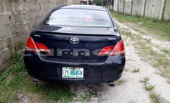 Acheter Occasion Voiture Toyota Avalon Bleu à Abuja, État de Lagos Acheter Occasion Voiture Toyota Avalon Bleu à Abuja, État de Lagos