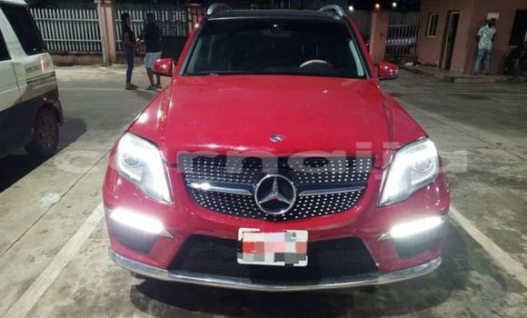 Acheter Occasion Voiture Mercedes-Benz GLK–Class Rouge à Abuja, État de Lagos Acheter Occasion Voiture Mercedes-Benz GLK–Class Rouge à Abuja, État de Lagos
