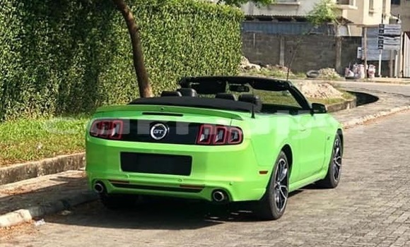 Acheter Occasion Voiture Ford Mustang Vert à Lagos, État de Lagos Acheter Occasion Voiture Ford Mustang Vert à Lagos, État de Lagos