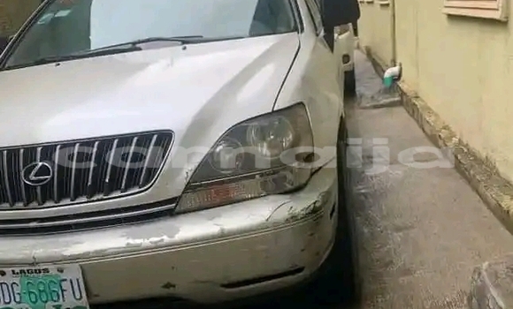 Buy Used Lexus RX 300 Beige Car in Ibadan in Oyo State Buy Used Lexus RX 300 Beige Car in Ibadan in Oyo State