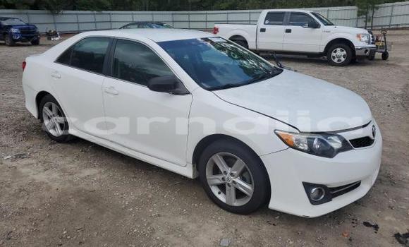 Acheter Neuf Voiture Toyota Camry Blanc à Badagry, État de Lagos Acheter Neuf Voiture Toyota Camry Blanc à Badagry, État de Lagos