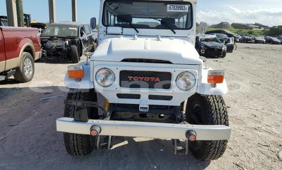 Buy New Toyota Land Cruiser White Car in Badagry in Lagos State