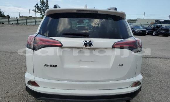 Acheter Neuf Voiture Toyota RAV4 Blanc à Badagry, État de Lagos Acheter Neuf Voiture Toyota RAV4 Blanc à Badagry, État de Lagos