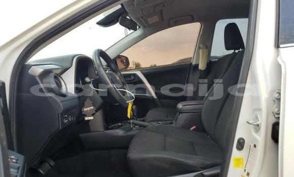 Acheter Neuf Voiture Toyota RAV4 Blanc à Badagry, État de Lagos Acheter Neuf Voiture Toyota RAV4 Blanc à Badagry, État de Lagos