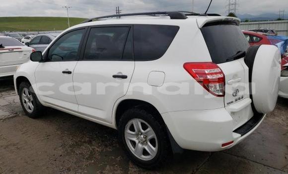 Acheter Occasion Voiture Toyota RAV4 Blanc à Lagos, État de Lagos Acheter Occasion Voiture Toyota RAV4 Blanc à Lagos, État de Lagos
