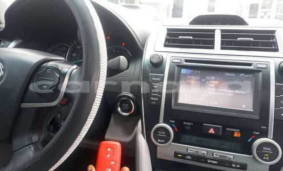 Acheter Occasion Voiture Toyota Camry Blanc à Abuja, État de Lagos Acheter Occasion Voiture Toyota Camry Blanc à Abuja, État de Lagos