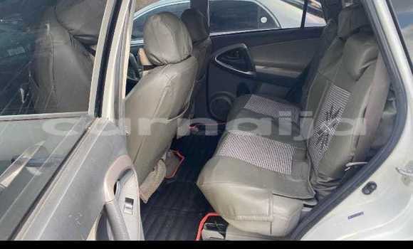 Acheter Occasion Voiture Toyota RAV4 Blanc à Abuja, État de Lagos Acheter Occasion Voiture Toyota RAV4 Blanc à Abuja, État de Lagos