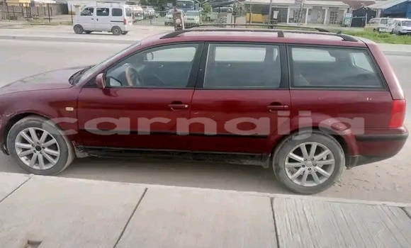 Acheter Occasion Voiture Volkswagen Passat Rouge à Lagos, État de Lagos Acheter Occasion Voiture Volkswagen Passat Rouge à Lagos, État de Lagos