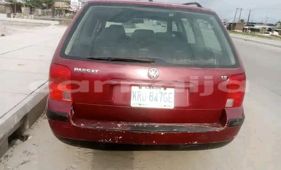 Acheter Occasion Voiture Volkswagen Passat Rouge à Lagos, État de Lagos Acheter Occasion Voiture Volkswagen Passat Rouge à Lagos, État de Lagos