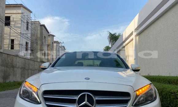 Acheter Occasion Voiture Mercedes-Benz C-Classe Blanc à Abuja, État de Lagos