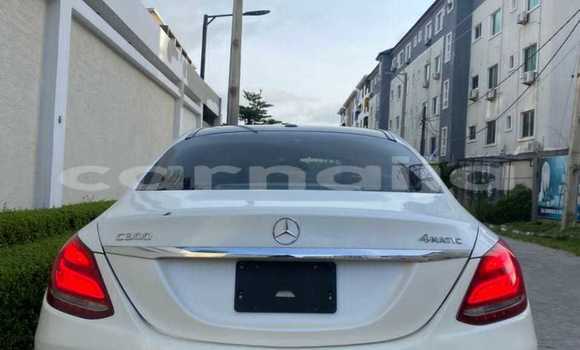 Acheter Occasion Voiture Mercedes-Benz C-Classe Blanc à Abuja, État de Lagos Acheter Occasion Voiture Mercedes-Benz C-Classe Blanc à Abuja, État de Lagos