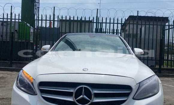 Buy Used Mercedes-Benz C–Class White Car in Abuja in Lagos State Buy Used Mercedes-Benz C–Class White Car in Abuja in Lagos State