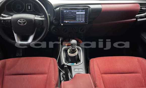 Acheter Occasion Voiture Toyota Hilux Blanc à Abuja, État de Lagos Acheter Occasion Voiture Toyota Hilux Blanc à Abuja, État de Lagos
