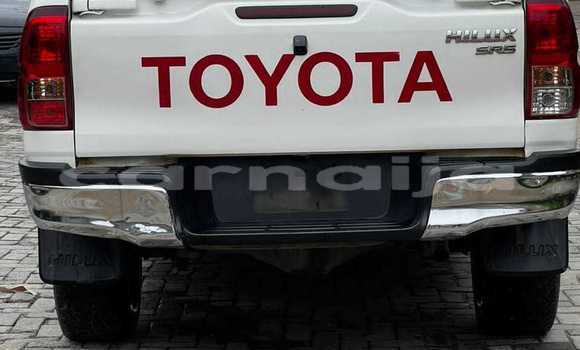 Acheter Occasion Voiture Toyota Hilux Blanc à Abuja, État de Lagos Acheter Occasion Voiture Toyota Hilux Blanc à Abuja, État de Lagos