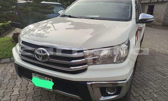 Acheter Occasion Voiture Toyota Hilux Blanc à Abuja, État de Lagos Acheter Occasion Voiture Toyota Hilux Blanc à Abuja, État de Lagos