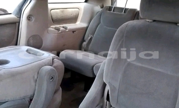 Acheter Occasion Voiture Toyota Sienna Beige à Ikorodu, État de Lagos Acheter Occasion Voiture Toyota Sienna Beige à Ikorodu, État de Lagos