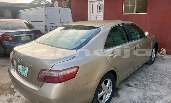 Acheter Occasion Voiture Toyota Camry Beige à Ikeja, État de Lagos