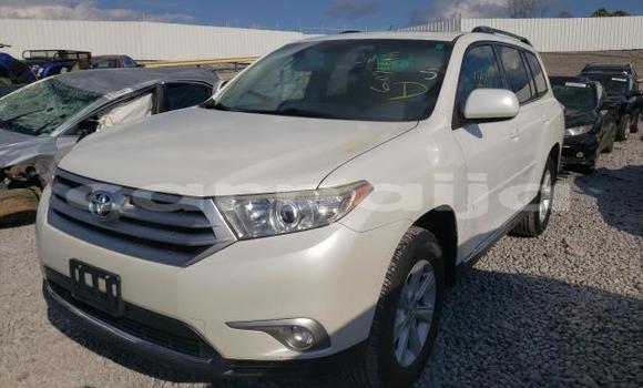 Acheter Occasion Voiture Toyota Highlander Blanc à Lagos, État de Lagos Acheter Occasion Voiture Toyota Highlander Blanc à Lagos, État de Lagos