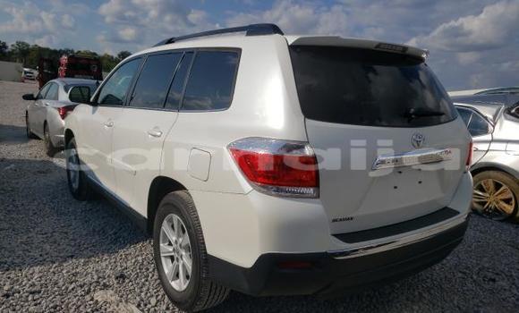 Acheter Occasion Voiture Toyota Highlander Blanc à Lagos, État de Lagos Acheter Occasion Voiture Toyota Highlander Blanc à Lagos, État de Lagos