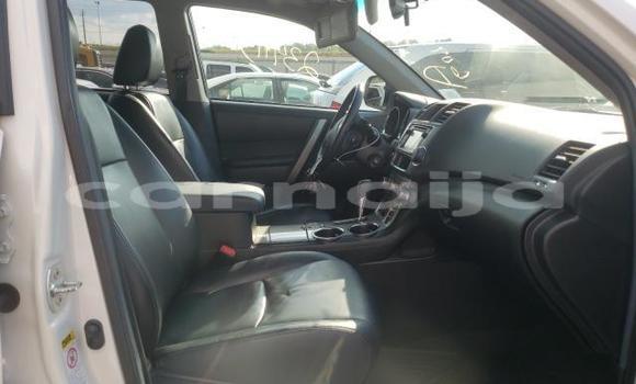 Acheter Occasion Voiture Toyota Highlander Blanc à Lagos, État de Lagos Acheter Occasion Voiture Toyota Highlander Blanc à Lagos, État de Lagos