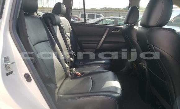 Acheter Occasion Voiture Toyota Highlander Blanc à Lagos, État de Lagos Acheter Occasion Voiture Toyota Highlander Blanc à Lagos, État de Lagos