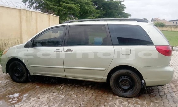 Acheter Occasion Voiture Toyota Sienna Autre à Abuja, État de Lagos Acheter Occasion Voiture Toyota Sienna Autre à Abuja, État de Lagos