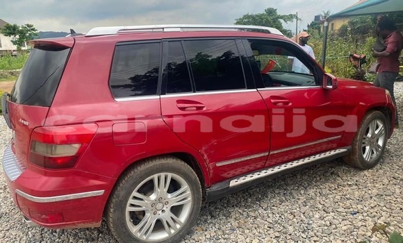 Acheter Occasion Voiture Mercedes-Benz GLK–Class Rouge à Abuja, État de Lagos Acheter Occasion Voiture Mercedes-Benz GLK–Class Rouge à Abuja, État de Lagos