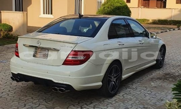 Buy Used Mercedes-Benz C–Class White Car in Abuja in Lagos State Buy Used Mercedes-Benz C–Class White Car in Abuja in Lagos State