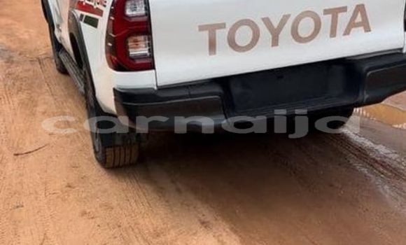 Acheter Occasion Voiture Toyota Hilux Blanc à Abuja, État de Lagos Acheter Occasion Voiture Toyota Hilux Blanc à Abuja, État de Lagos