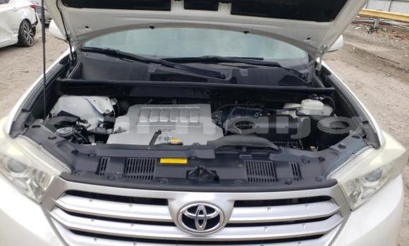 Acheter Occasion Voiture Toyota Highlander Blanc à Lagos, État de Lagos Acheter Occasion Voiture Toyota Highlander Blanc à Lagos, État de Lagos