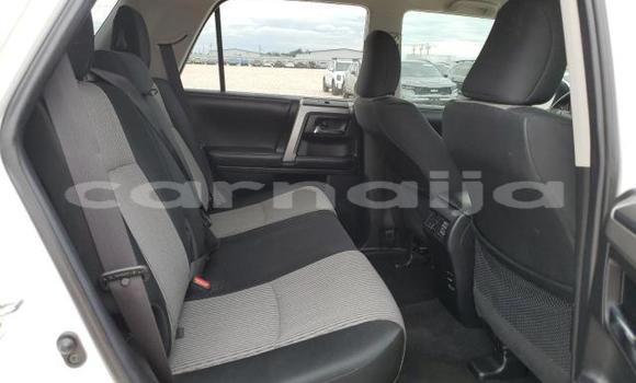 Acheter Neuf Voiture Toyota 4Runner Blanc à Badagry, État de Lagos Acheter Neuf Voiture Toyota 4Runner Blanc à Badagry, État de Lagos