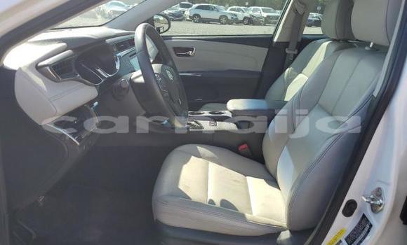 Buy New Toyota Avalon White Car in Badagry in Lagos State Buy New Toyota Avalon White Car in Badagry in Lagos State