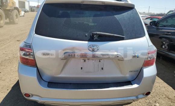 Buy New Toyota Highlander Silver Car in Badagry in Lagos State Buy New Toyota Highlander Silver Car in Badagry in Lagos State