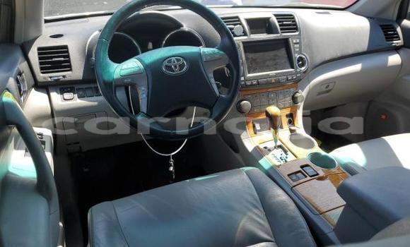 Buy New Toyota Highlander Silver Car in Badagry in Lagos State Buy New Toyota Highlander Silver Car in Badagry in Lagos State