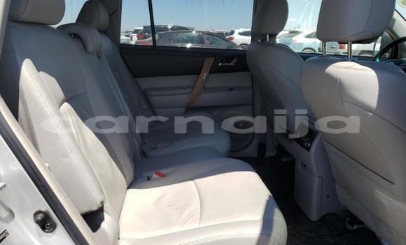 Buy New Toyota Highlander Silver Car in Badagry in Lagos State Buy New Toyota Highlander Silver Car in Badagry in Lagos State